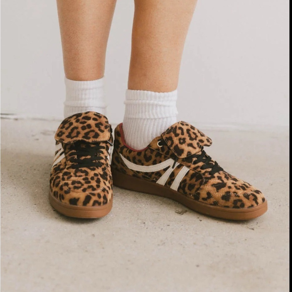 Steve Madden Women's Madrid Sneaker Leopard 9